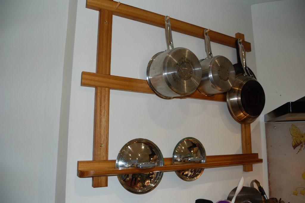 Pan Rack with some pans on it.