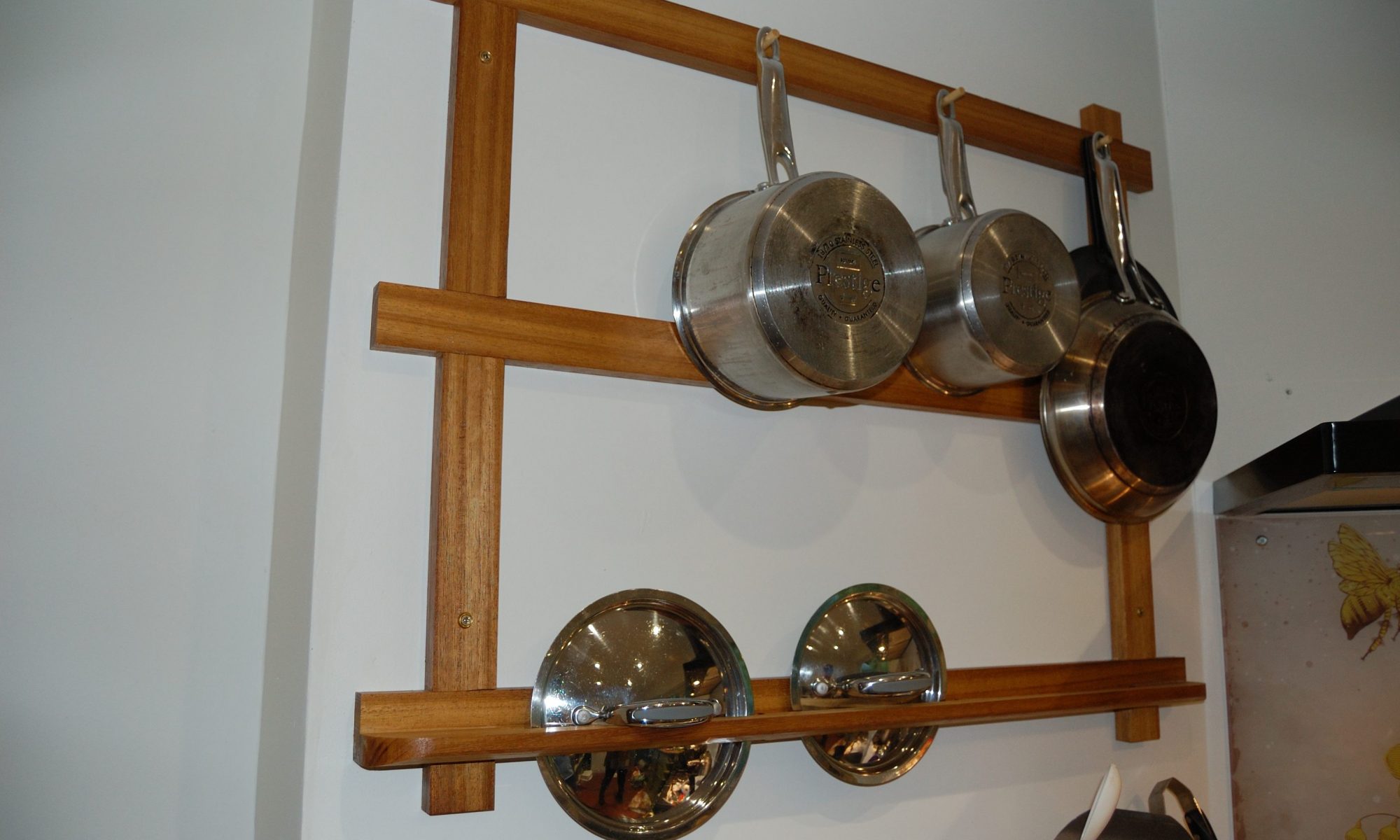 Pan Rack with some pans on it.
