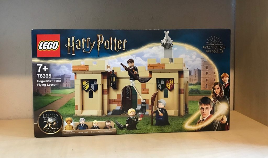 A photo of an unopened Lego Harry Potter First Flying Letter set - front